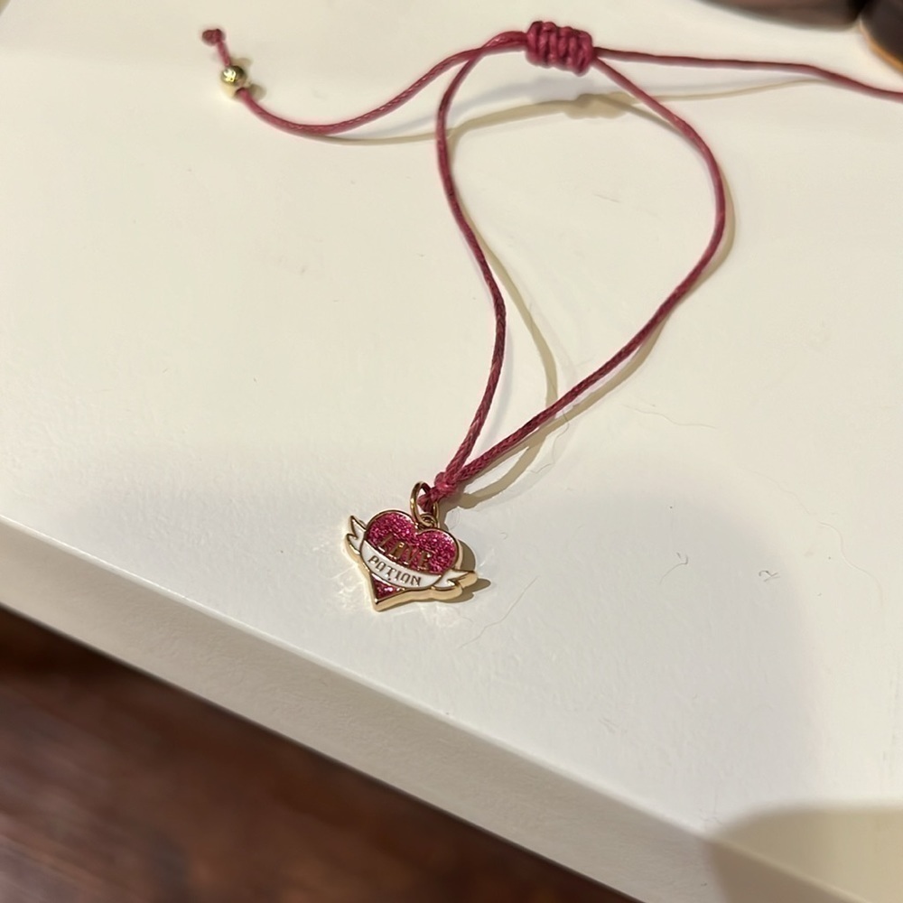 NWOT Harry Potter Love Potion Earrings and Bracelet - Picture 7 of 10
